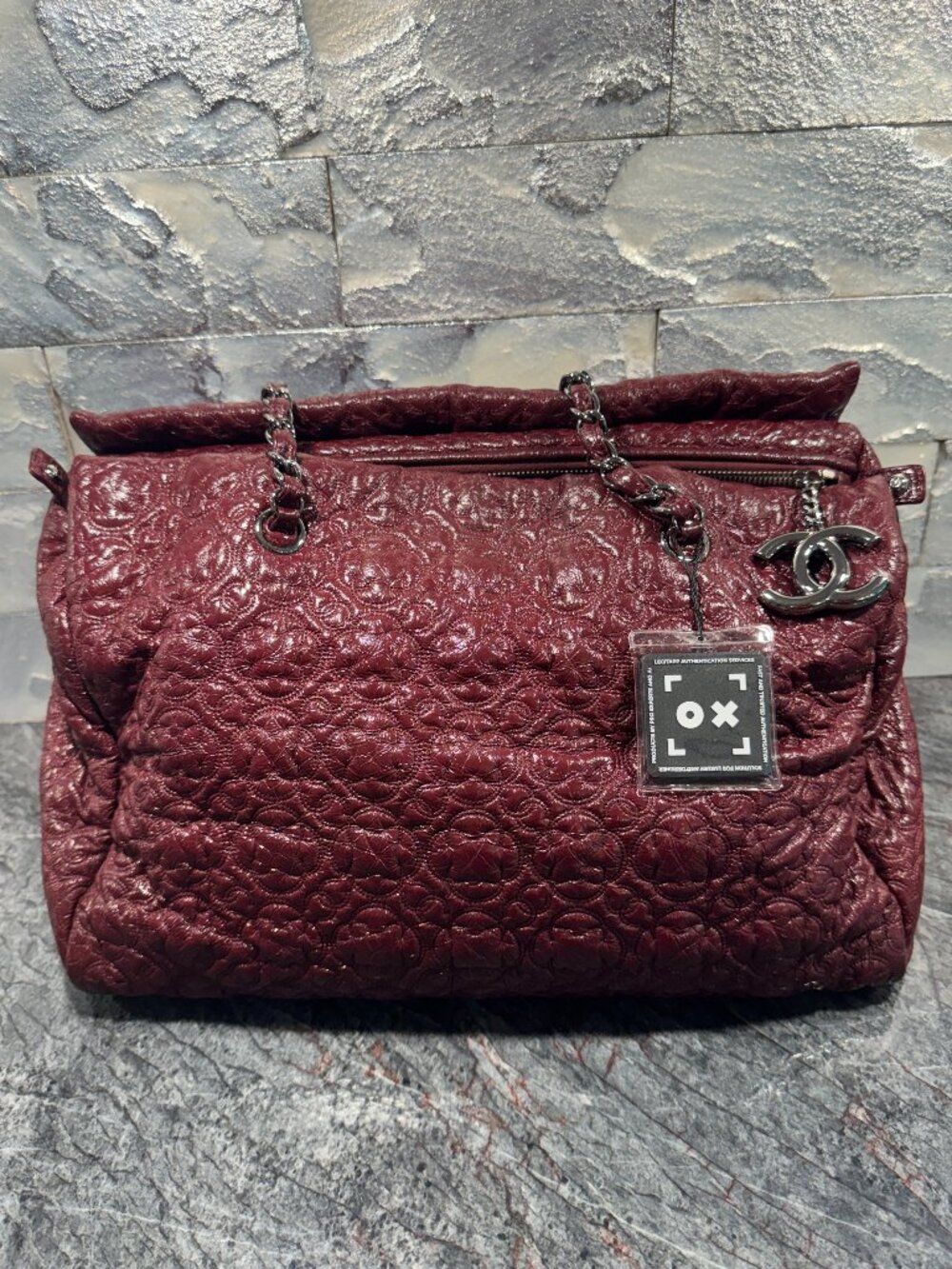 CHANEL Leather tote Camilla embossed NEVER USED !!!!